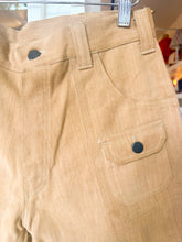 Load image into Gallery viewer, 60s pocket front camel shorts
