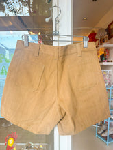 Load image into Gallery viewer, 60s pocket front camel shorts
