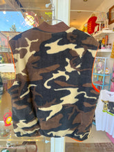 Load image into Gallery viewer, Reversible camo fleece vest
